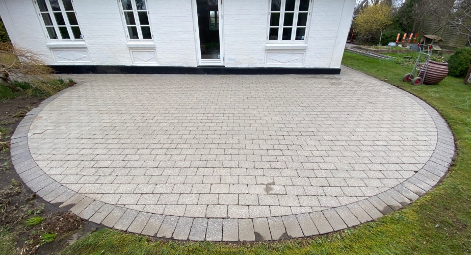 fliser-efter-fliserens-terrasse